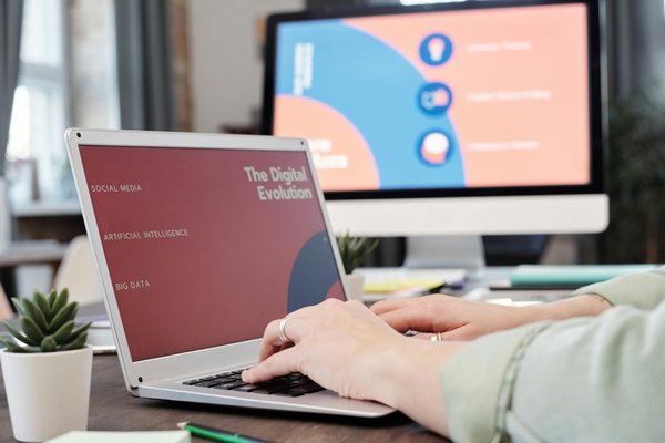 Pourquoi se tourner vers une agence Web à Dijon ?